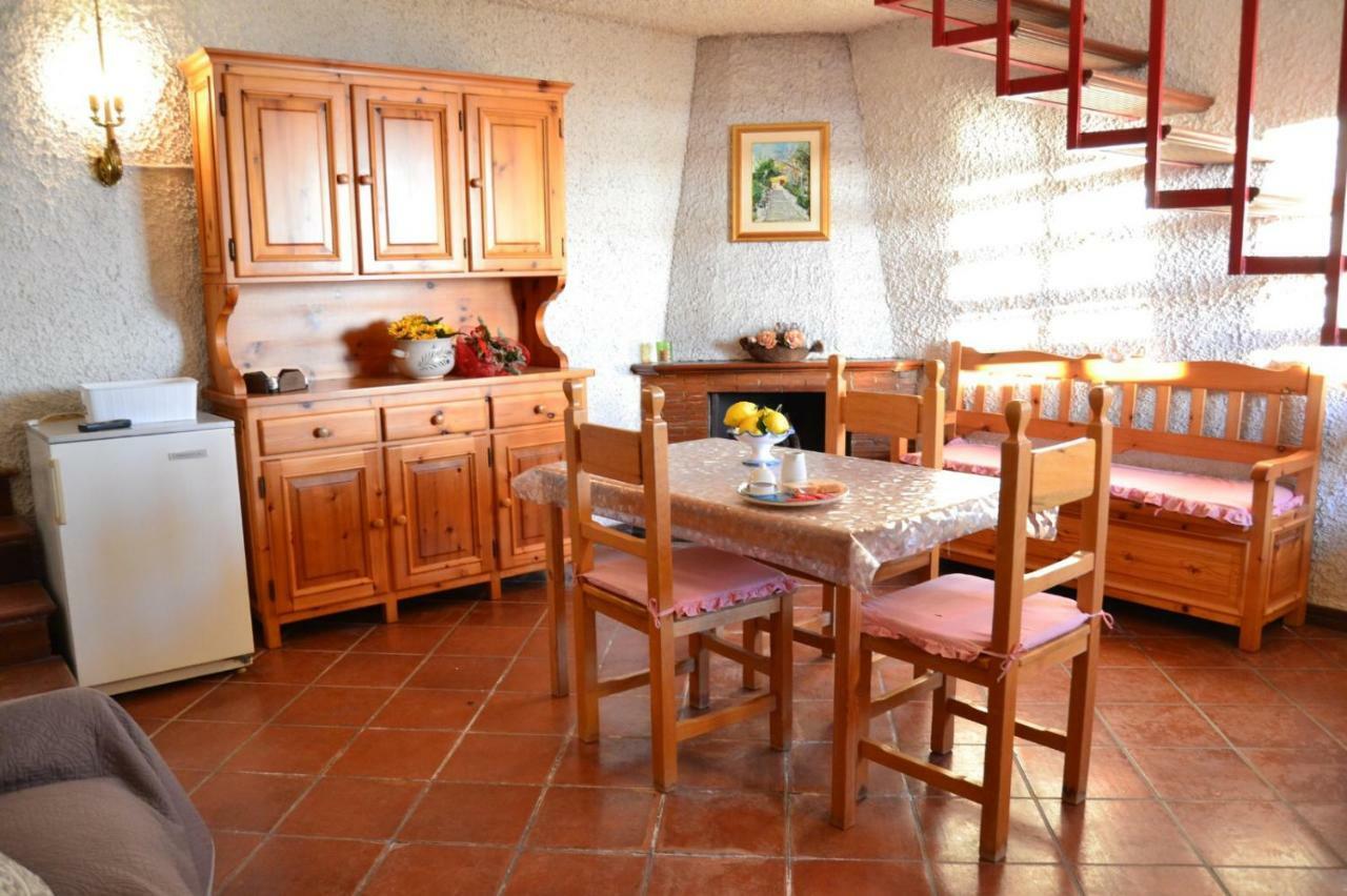 Apartmán 'La Torre Di Adele' Pianillo Exteriér fotografie