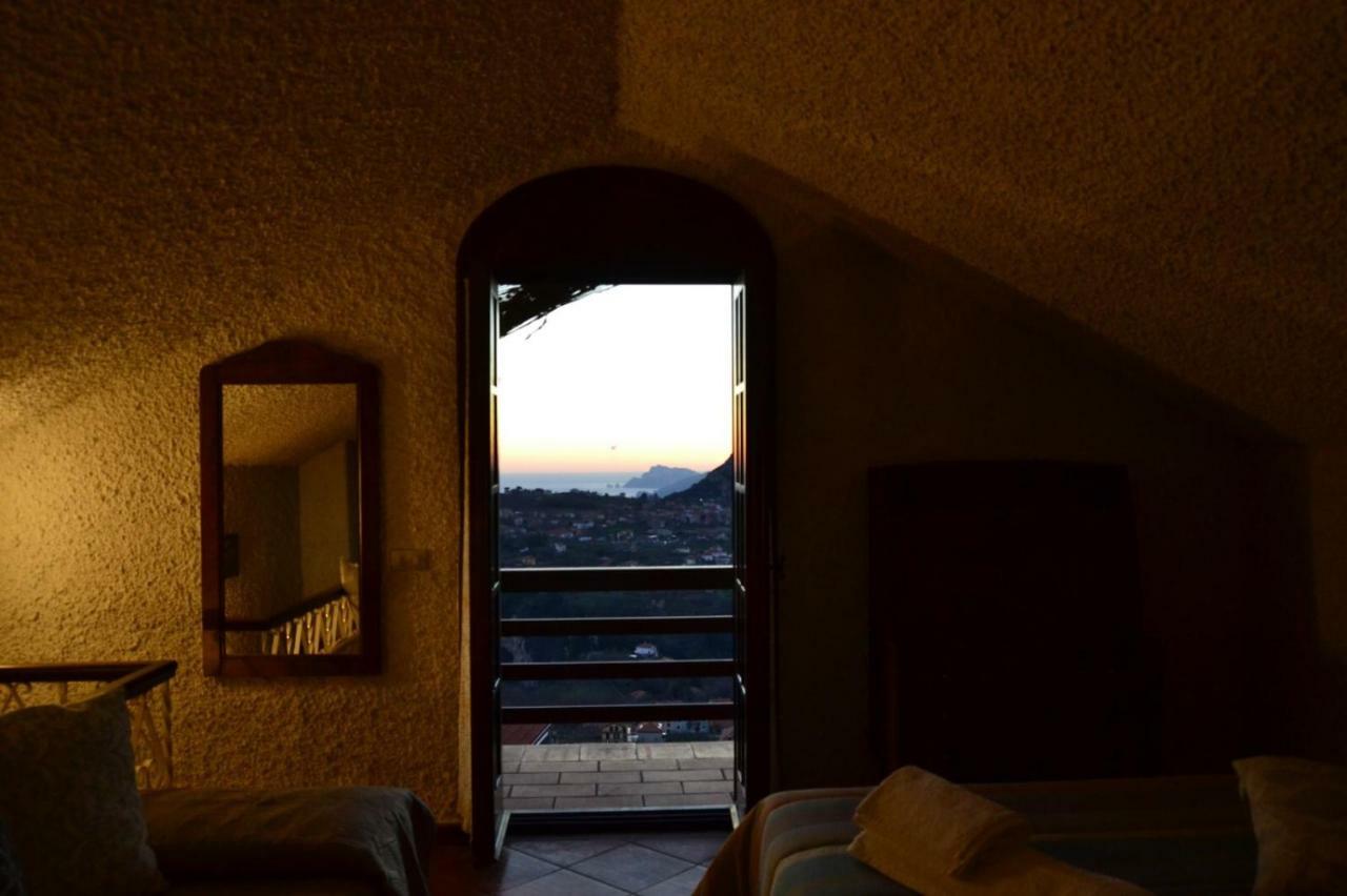 Apartmán 'La Torre Di Adele' Pianillo Exteriér fotografie